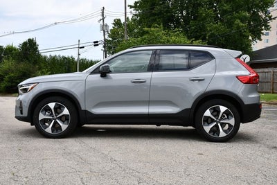 2026 Volvo XC40 B5 Plus