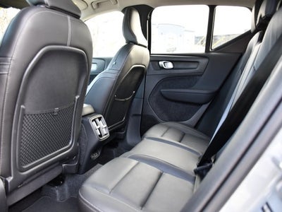 2025 Volvo XC40 B5 Plus Bright Theme