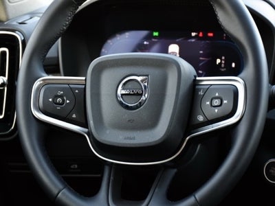 2025 Volvo XC40 B5 Plus Bright Theme
