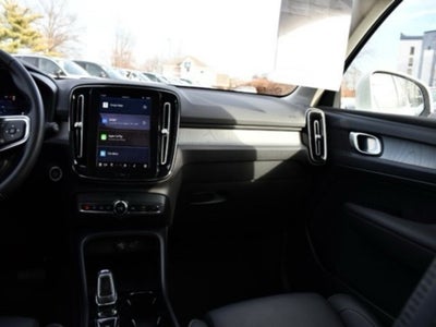 2025 Volvo XC40 B5 Plus Bright Theme