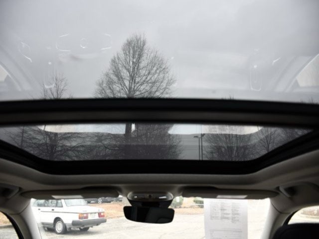 2025 Volvo XC40 B5 Core