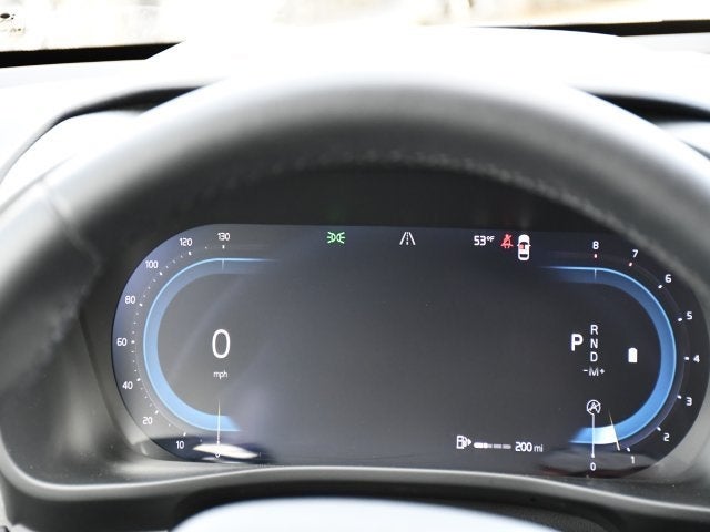 2025 Volvo XC40 B5 Core