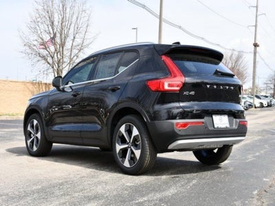 2025 Volvo XC40 B5 Core