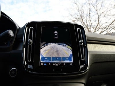 2025 Volvo XC40 B5 Core