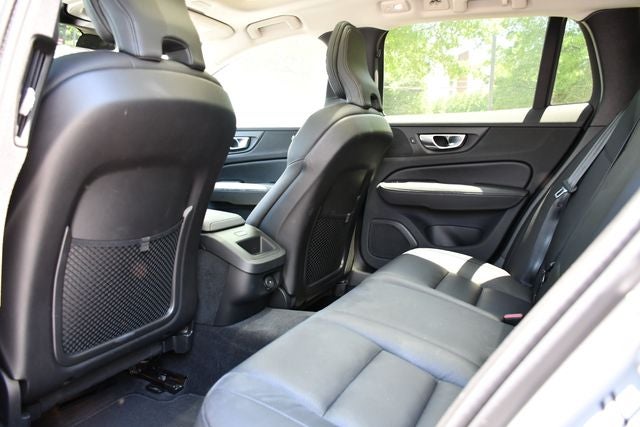 2025 Volvo V60 Cross Country B5 Plus