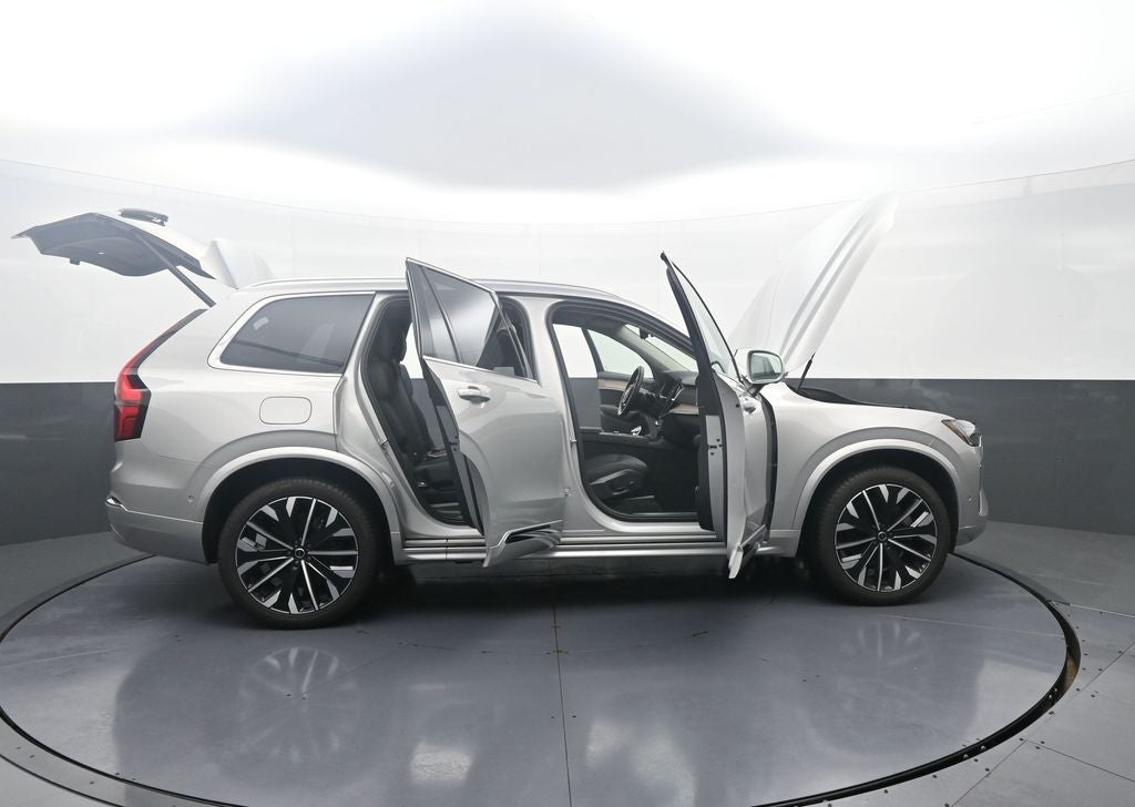 2025 Volvo XC90 Plus