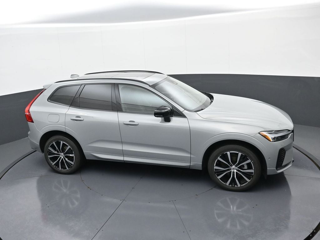 2025 Volvo XC60 Plus
