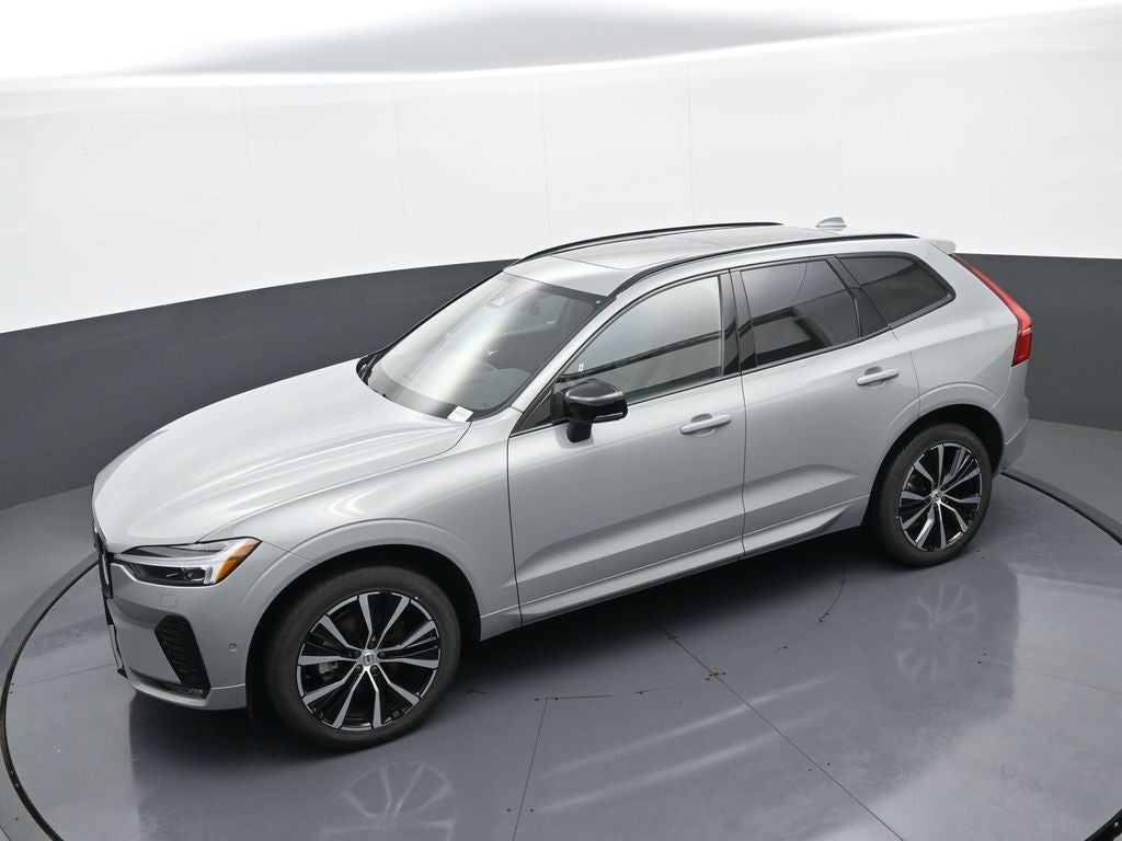 2025 Volvo XC60 Plus