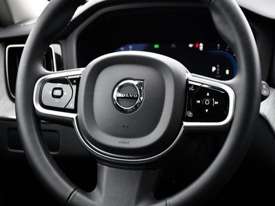 2025 Volvo XC60 B5 Plus