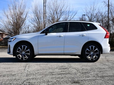 2025 Volvo XC60 B5 Plus