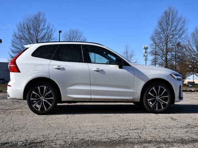 2025 Volvo XC60 B5 Plus