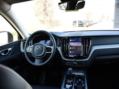 2025 Volvo XC60 B5 Plus