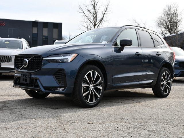 2025 Volvo XC60 B5 Plus
