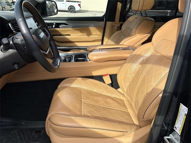 2023 Jeep Grand Wagoneer L Series III