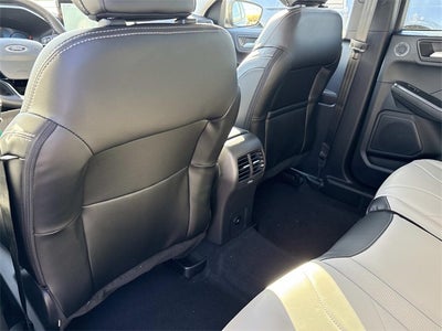 2026 Ford Escape Hybrid Platinum