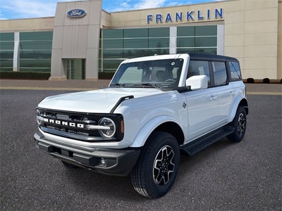 2025 Ford Bronco Outer Banks