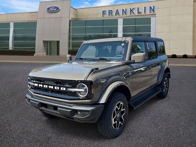 2026 Ford Bronco Outer Banks