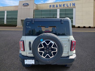 2026 Ford Bronco Outer Banks