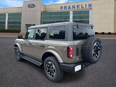 2026 Ford Bronco Outer Banks