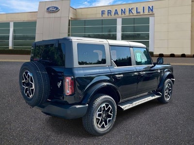 2026 Ford Bronco Outer Banks