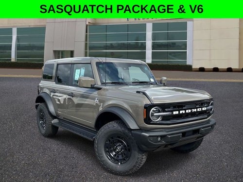 2026 Ford Bronco Outer Banks