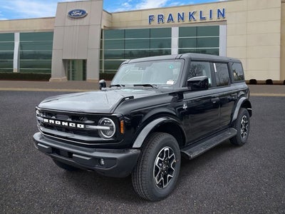 2026 Ford Bronco Outer Banks