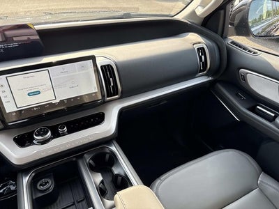 2027 Ford Expedition Max Active