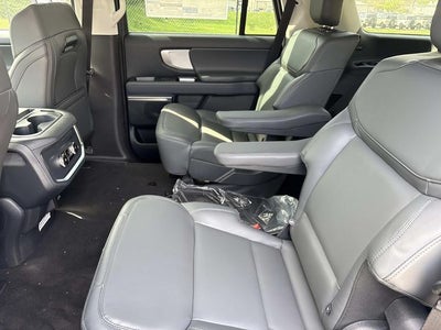 2026 Ford Expedition Active