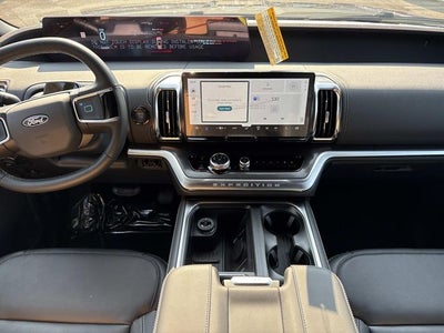 2027 Ford Expedition Platinum