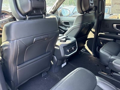 2027 Ford Expedition Platinum