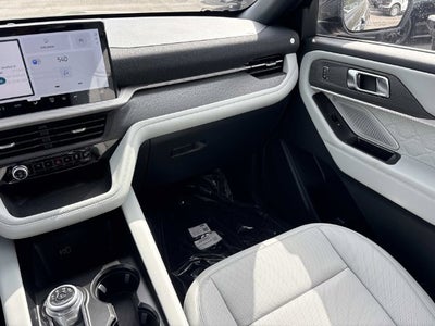 2027 Ford Explorer Platinum