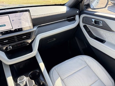 2027 Ford Explorer Platinum