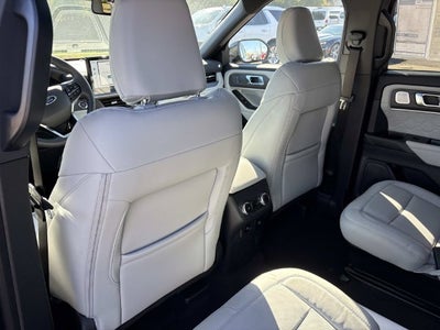 2027 Ford Explorer Platinum
