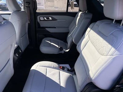 2027 Ford Explorer Platinum