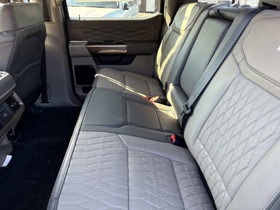 2027 Ford F-250SD Platinum