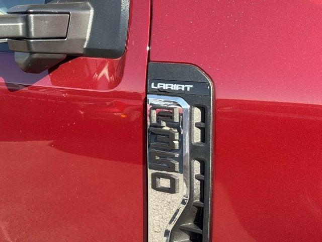 2027 Ford F-350SD Lariat