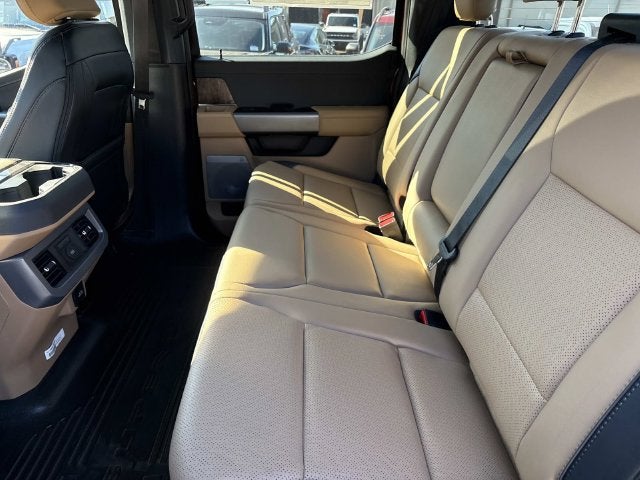 2027 Ford F-350SD Lariat
