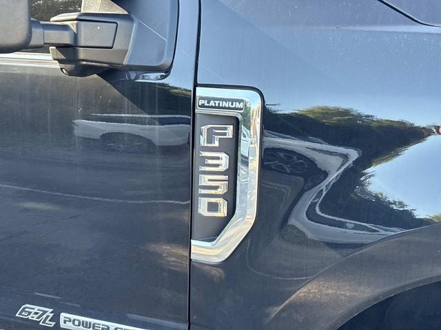 2022 Ford F-350SD Platinum