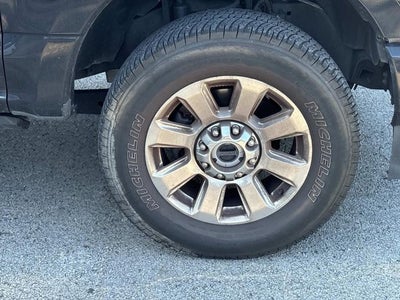2022 Ford F-350SD Platinum