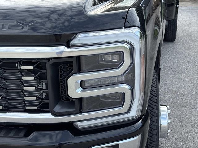 2026 Ford F-350SD Platinum DRW