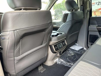 2026 Ford F-350SD Platinum DRW