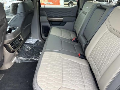 2026 Ford F-350SD Platinum DRW