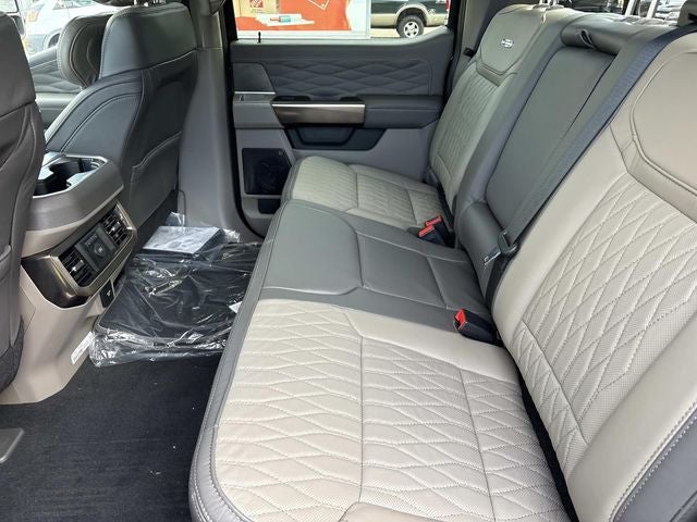 2026 Ford F-350SD Platinum DRW