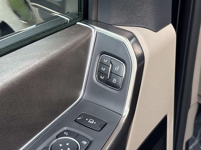 2026 Ford F-350SD Platinum DRW