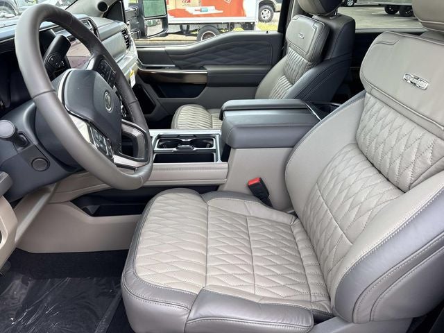 2026 Ford F-350SD Platinum DRW
