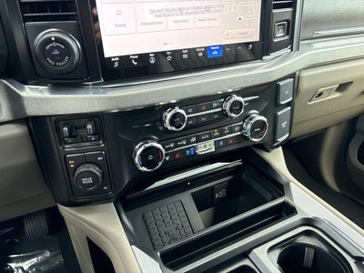 2026 Ford F-350SD Platinum DRW