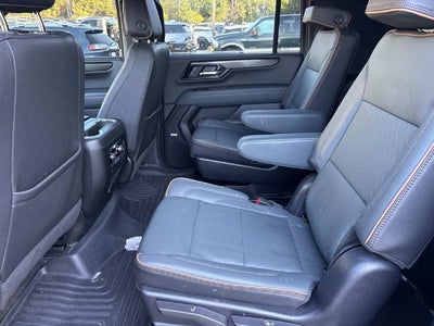 2025 GMC Yukon XL AT4