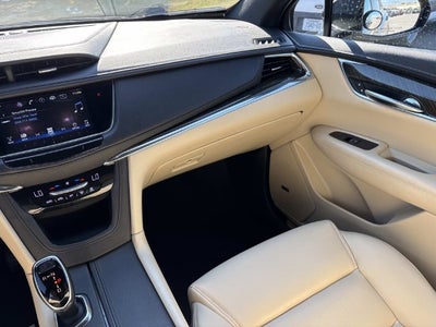 2017 Cadillac XT5 Base