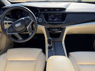 2017 Cadillac XT5 Base