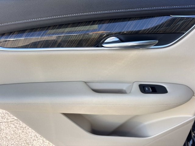 2017 Cadillac XT5 Base